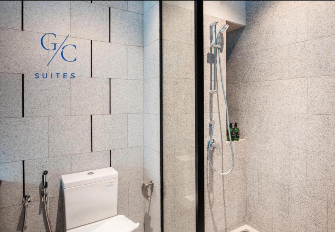 קואלה לומפור Scarletz Klcc Luxury Suites By Gc-Suites מראה חיצוני תמונה